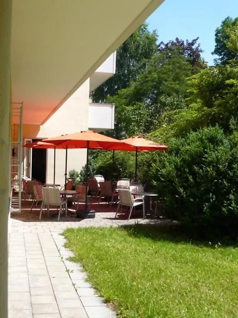 Hotel Biederstein Am Englischen Garten Mnichov 3*,